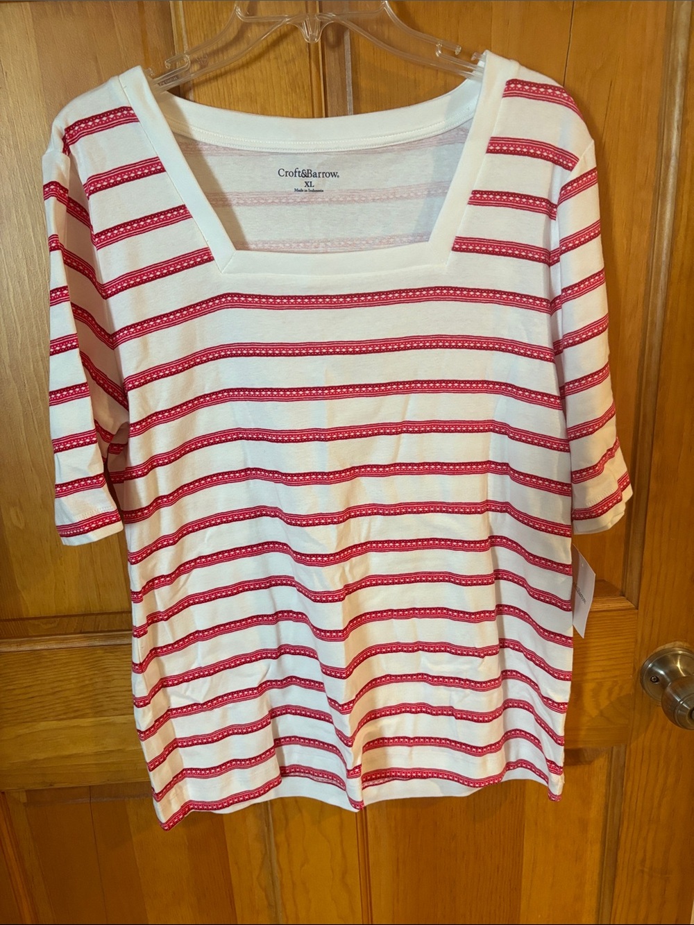 croft & barrow White and Red Striped Square-Neck Short Sleeve Shirt